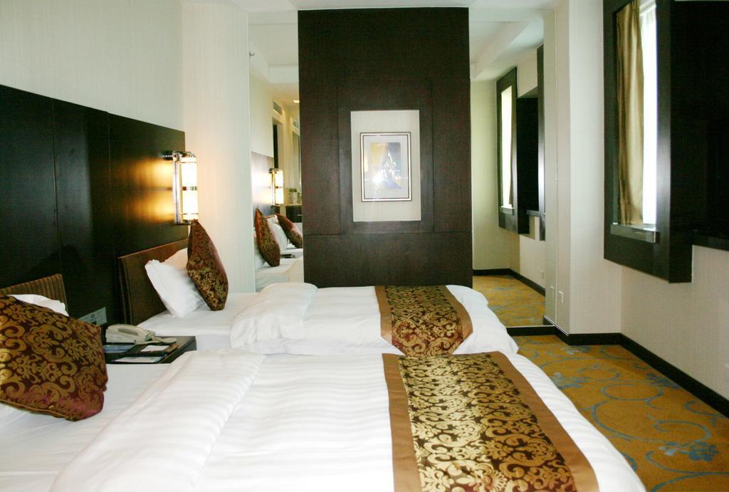 Plaza Hotel Beijing Pequim Exterior foto